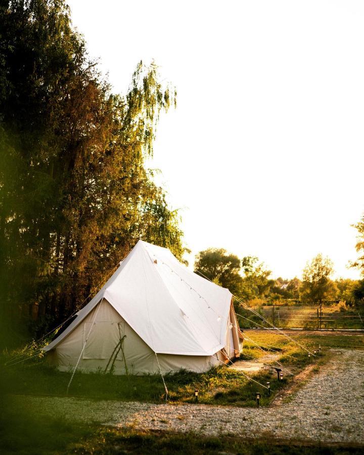 Bozsky Glamp Valtice Exterior foto